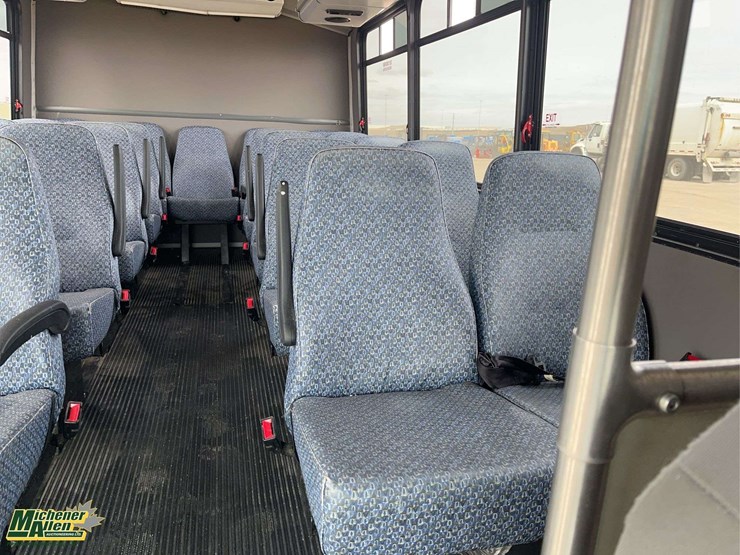 2016-ford-e-series-s/a-21-passenger-bus-image-19
