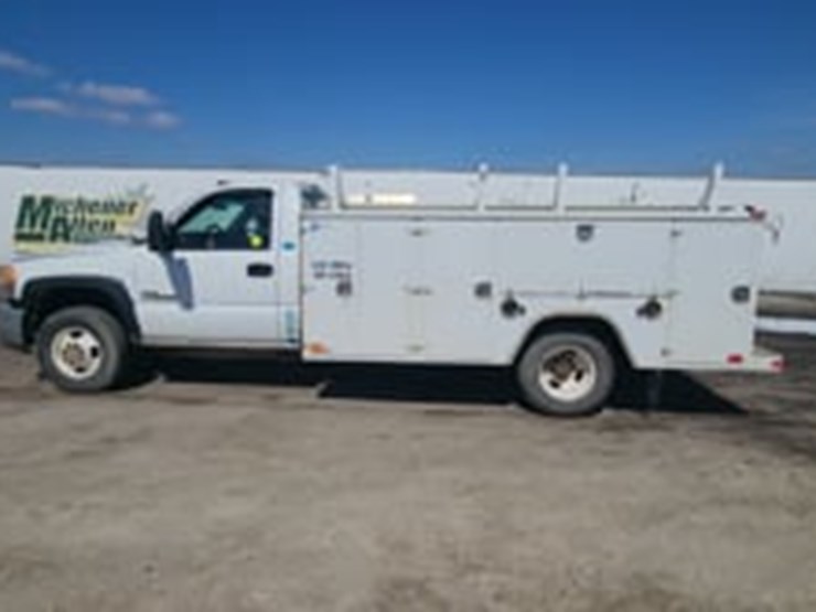 2006-gmc-sierra-3500-image-5