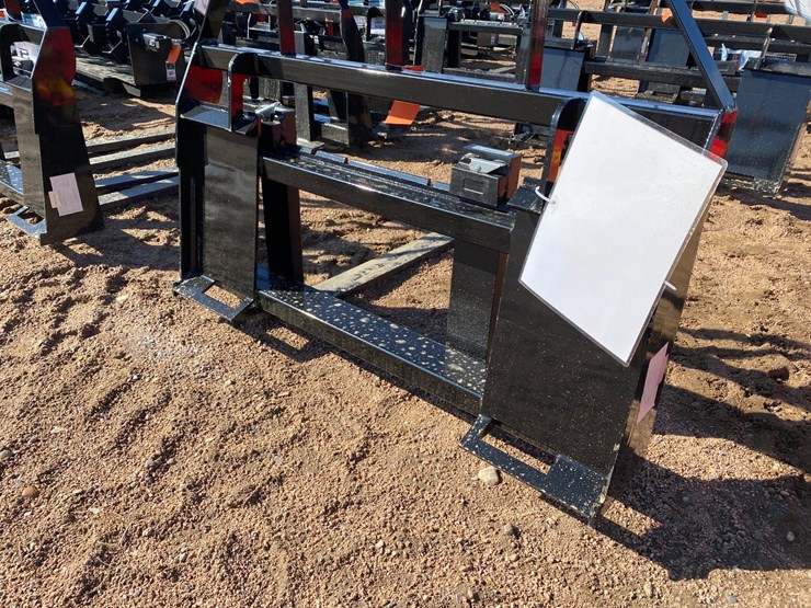 #4091-•-mower-king-4,000-lbs-capacity-pallet-fork-attachment-image-5