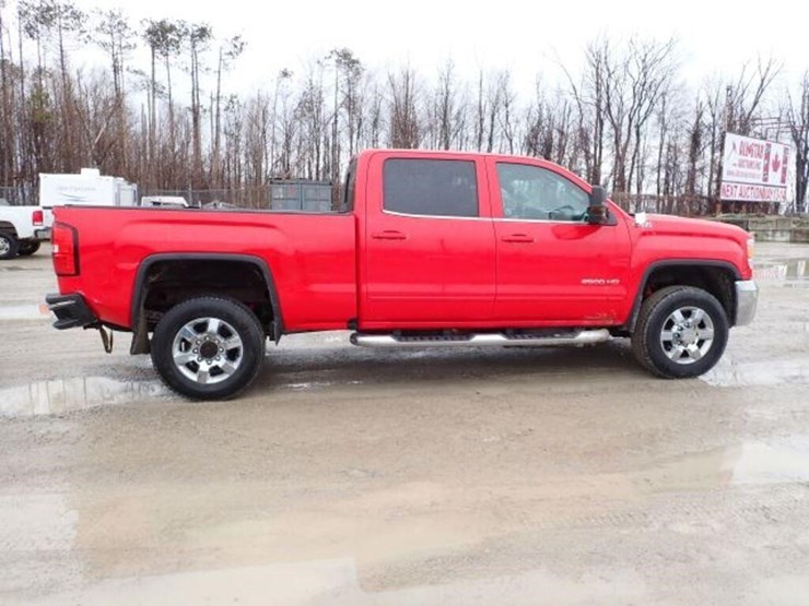 2016-gmc-2500hd-image-4