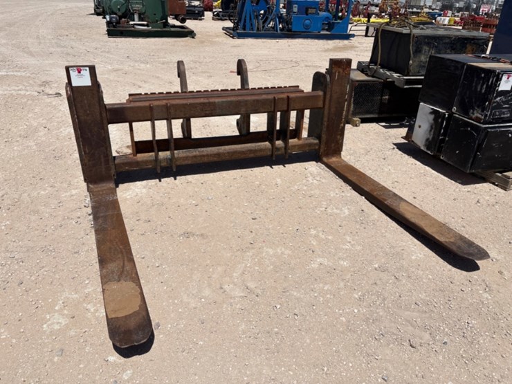 caterpillar-930-image-1