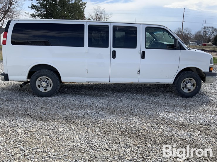 2008-chevrolet-express-g3500-image-4