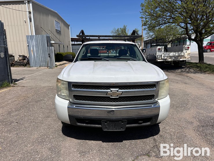 2008-chevrolet-silverado-1500-image-2