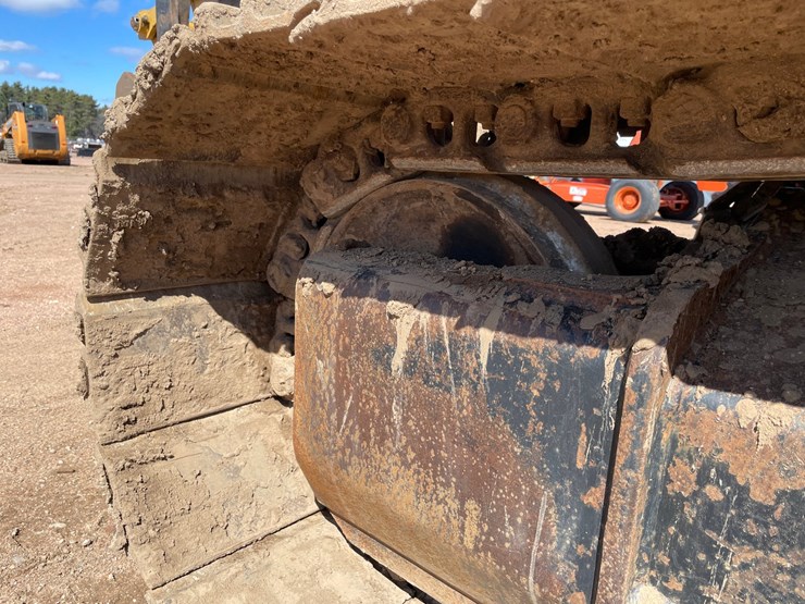 caterpillar-324e-image-41