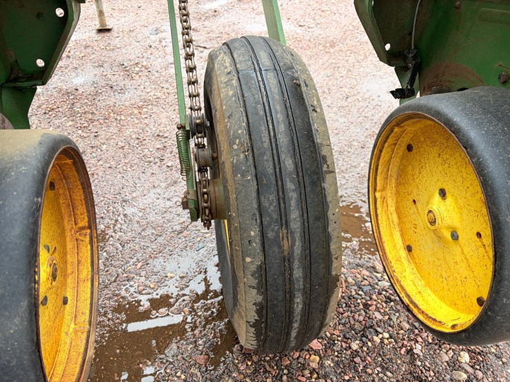john-deere-7000-image-24