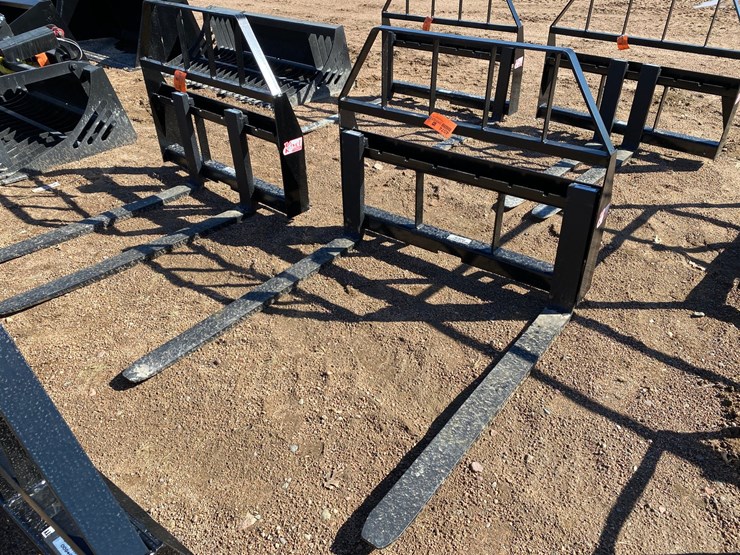 #4074-•-kivel-3,500-lbs.-pallet-fork-attachment-image-3
