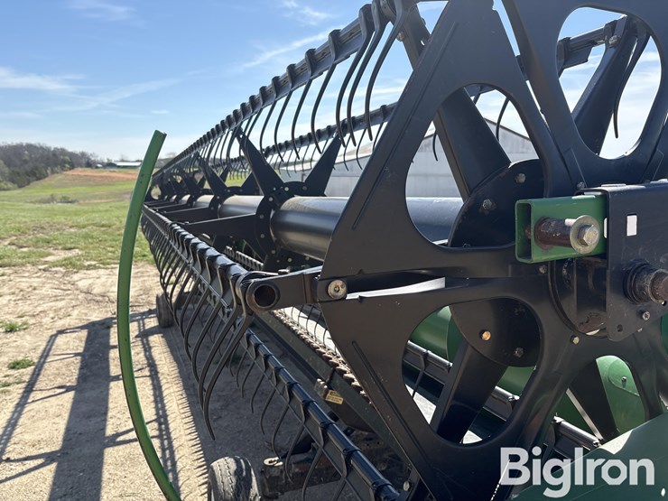 2010-john-deere-630f-image-13