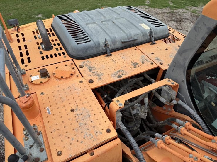 2011-doosan-dx225-lc-image-25