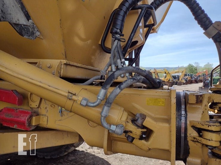2007-caterpillar-740-image-31