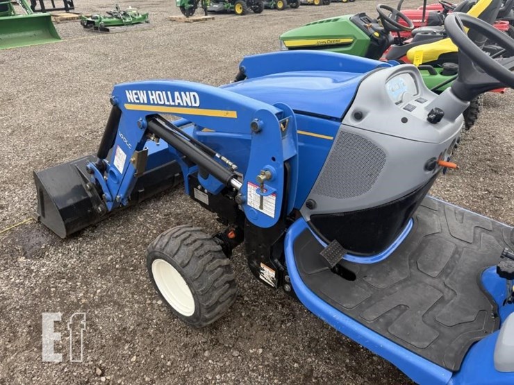 2019-new-holland-workmaster-25s-image-9