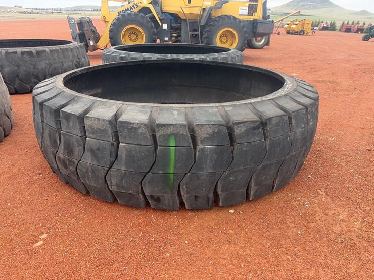 rubber-tire-tank-image-1