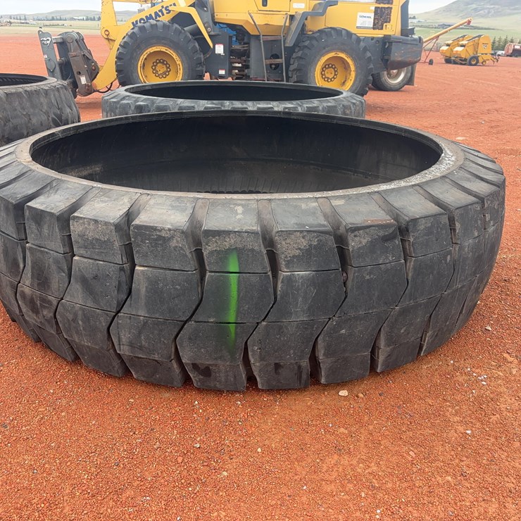 Rubber Tire Tank