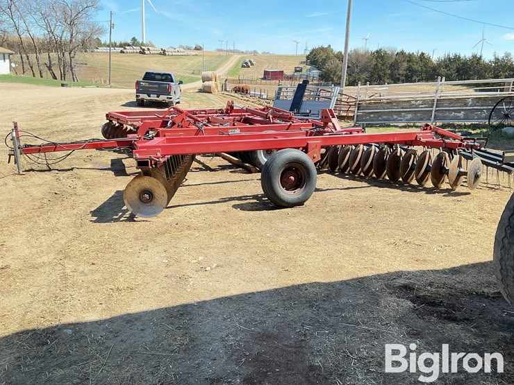 case-ih-3900-image-8