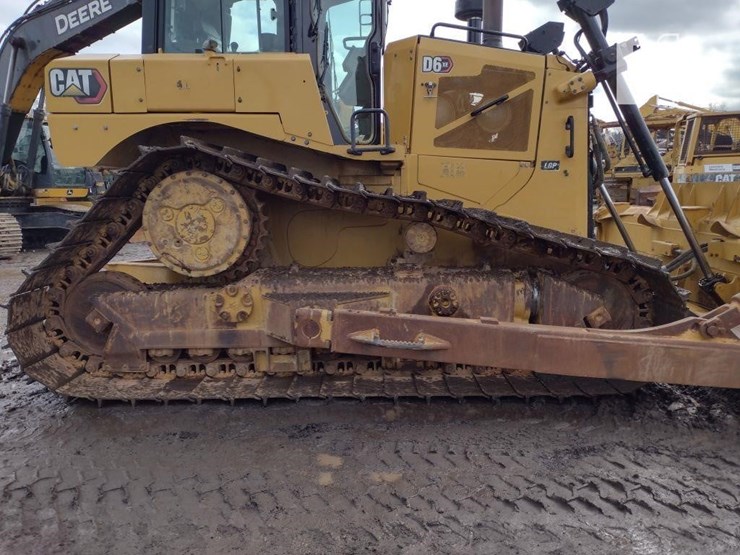 caterpillar-d6-image-28