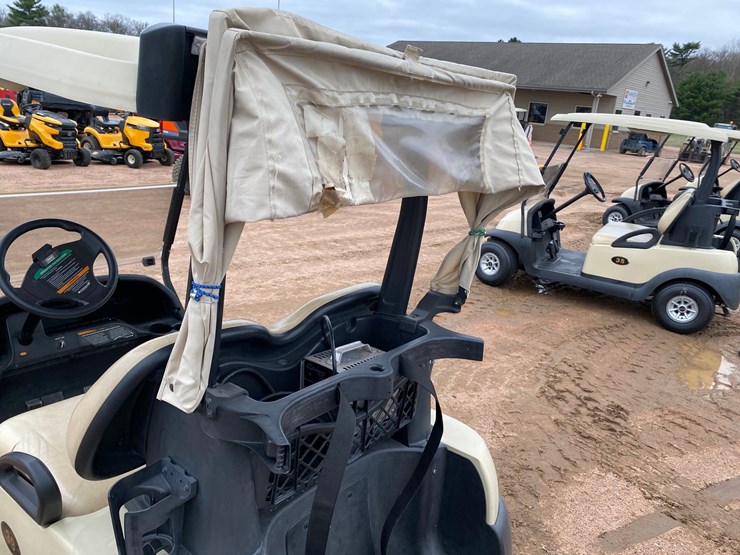 #1580-•-club-car-electric-golf-cart-with-charger-image-22