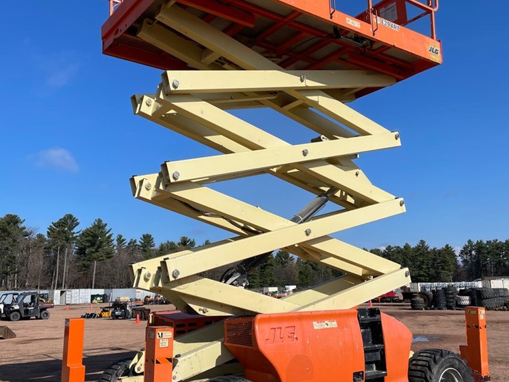 2015-jlg-4394rt-image-34
