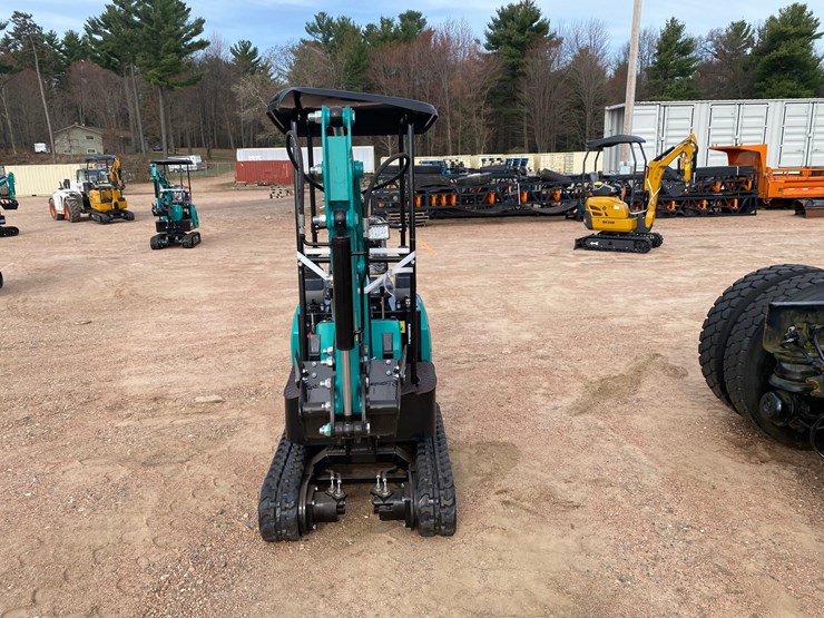 #5555-•-2026-cfg-kt12r-mini-excavator-image-2