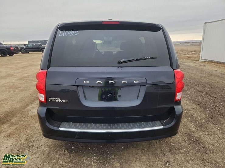 2011-dodge-grand-caravan-image-7