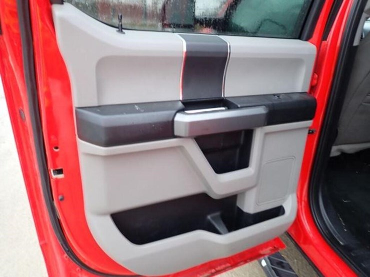 2017-ford-f250-xlt-image-46