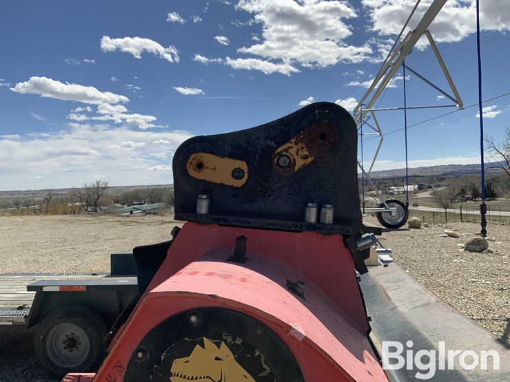 2017-caterpillar-335-image-11