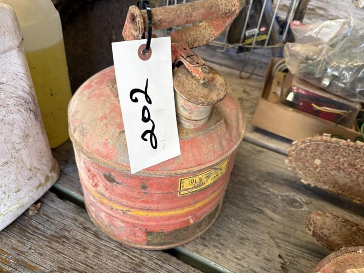 metal-gas-can-image-1