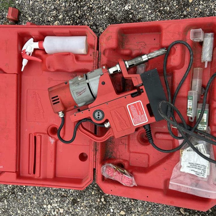 #181 • Milwaukee Mag Drill Electromagnetic Drill Press