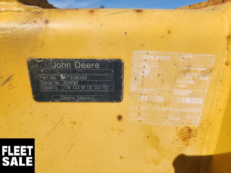 2016-deere-410l-image-23