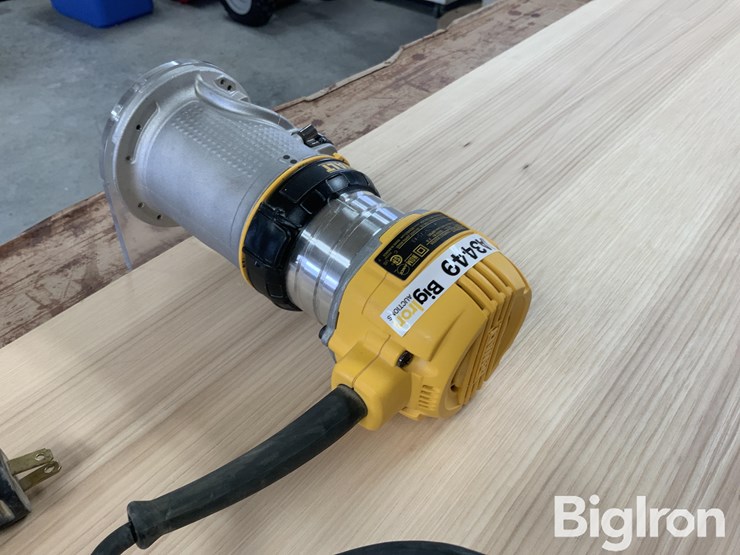 dewalt-dwp611-compact-router-image-7
