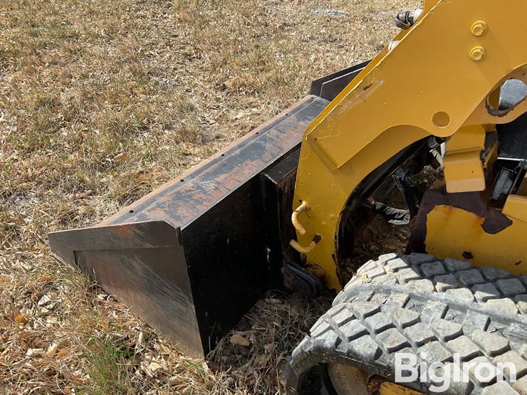 2020-caterpillar-259d3-image-11