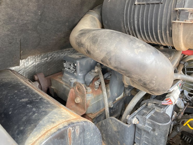 2020-bobcat-e32i-image-35