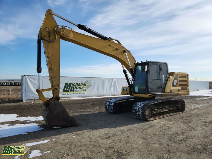 2019-caterpillar-320-image-1