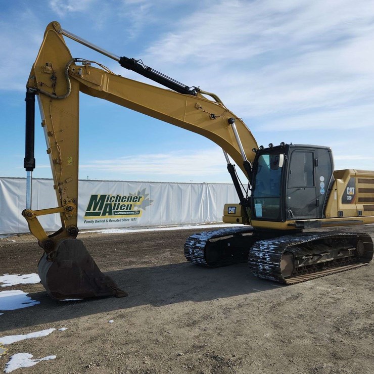 2019 CATERPILLAR 320