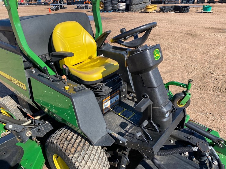 2014-john-deere-1600t-image-34