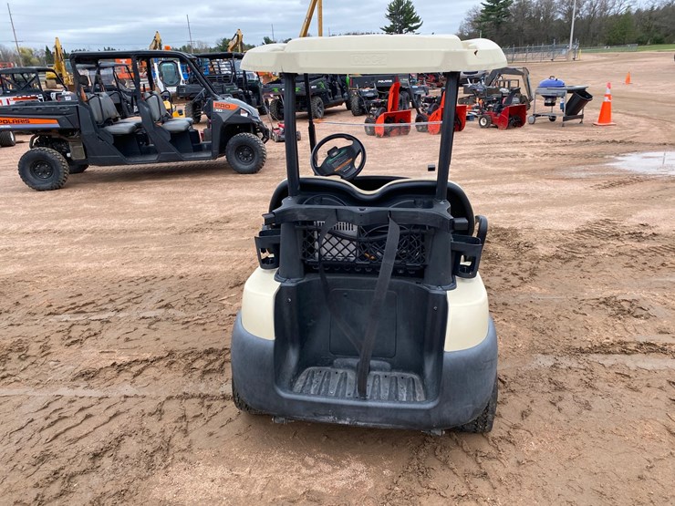 #1579-•-club-car-electric-golf-cart-with-charger-image-7