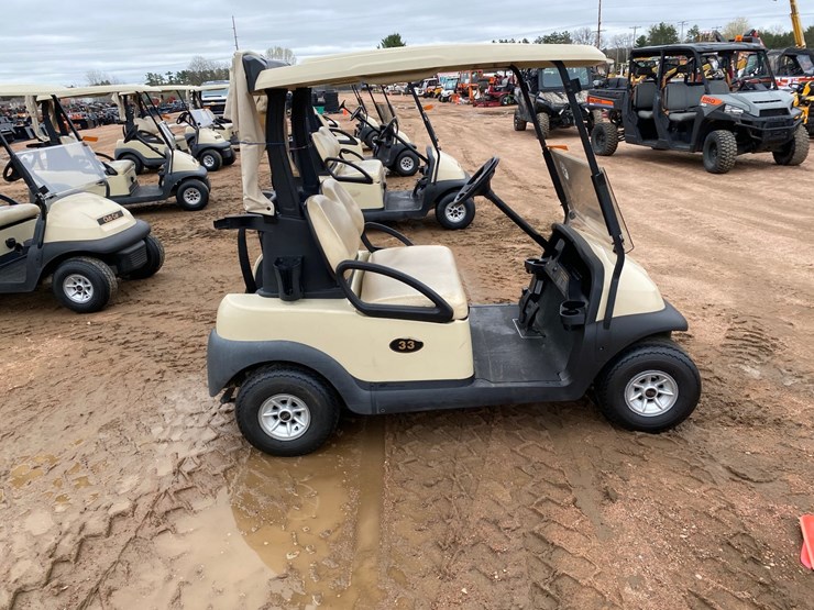 #1578-•-club-car-electric-golf-cart-with-charger-image-5