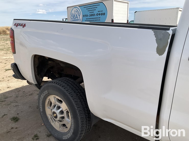 2015-chevrolet-silverado-2500-image-13