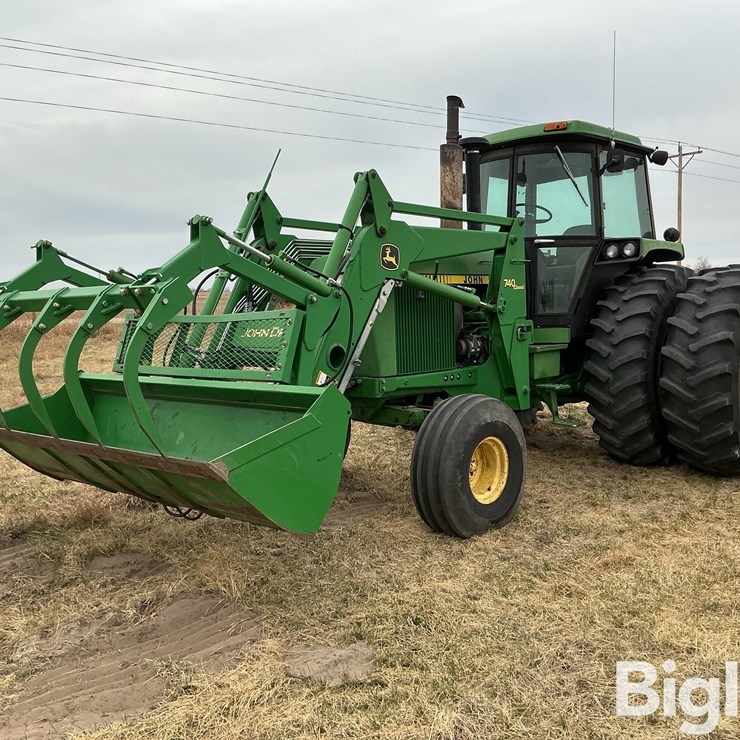 1983 JOHN DEERE 4450