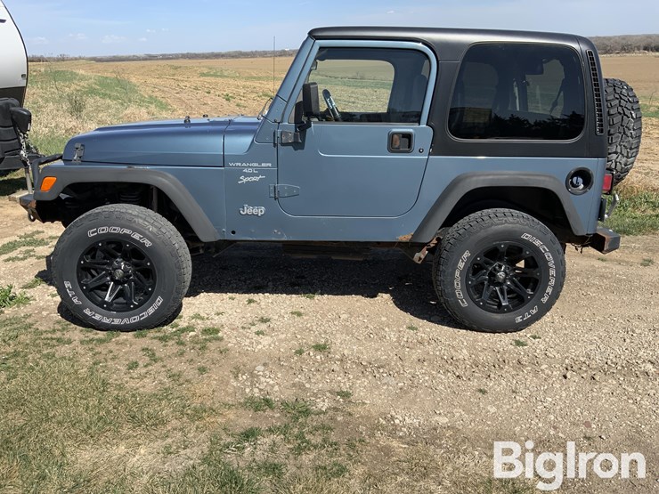 1999-jeep-wrangler-sport-image-8