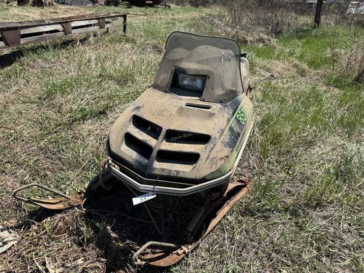 arctic-cat-jag-3000-f/c-snowmobile-image-2