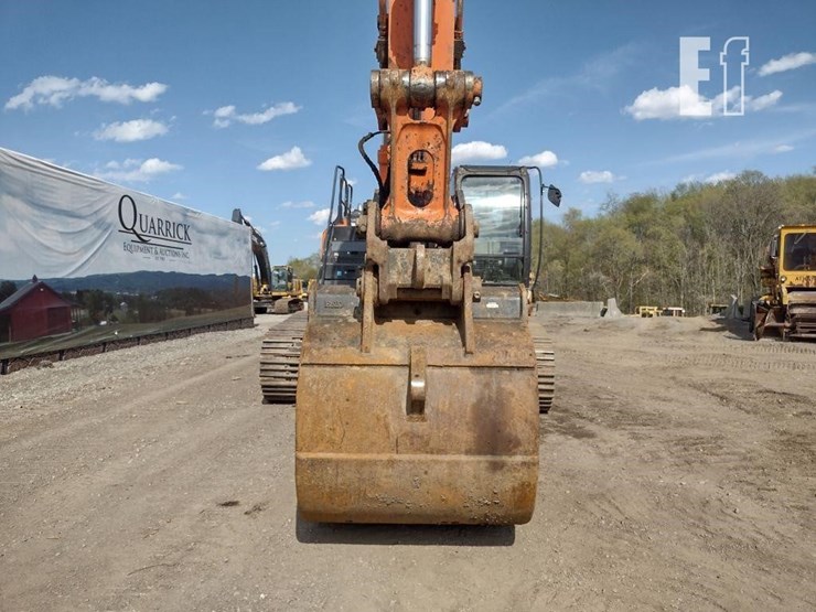hitachi-zx350lc-6n-image-25