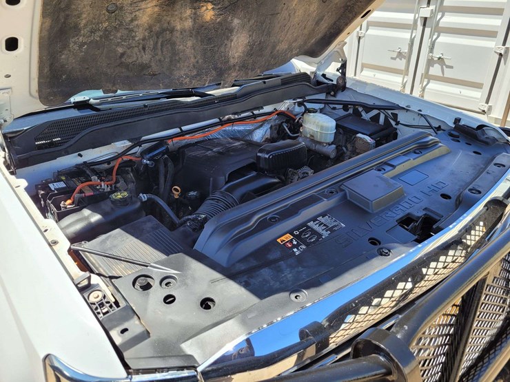 2016-chevrolet-silverado-2500-image-24