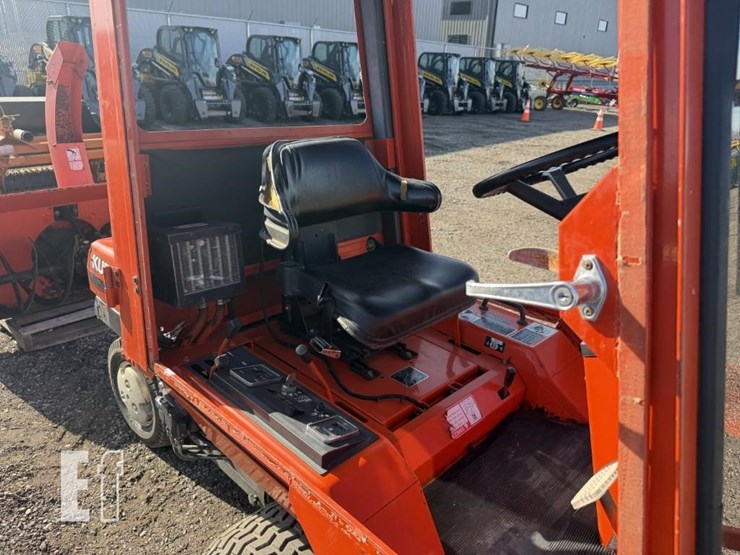 kubota-fz2400-image-11