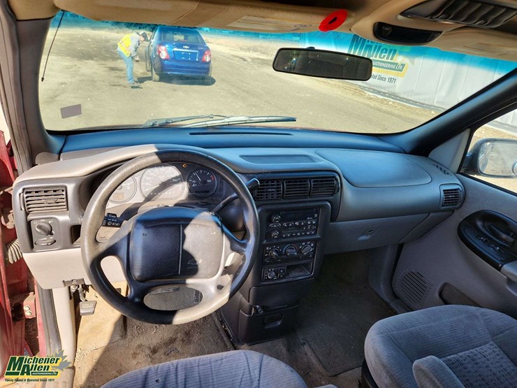 2001-chevrolet-venture-ls-image-15