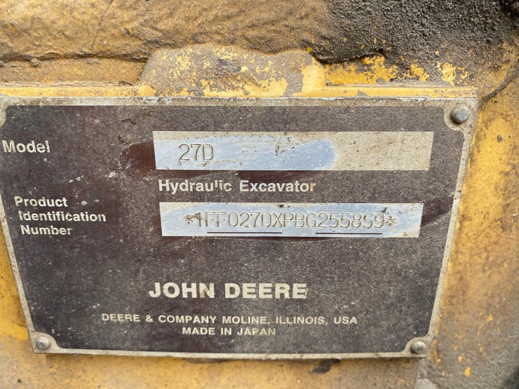 2011-deere-27d-image-17