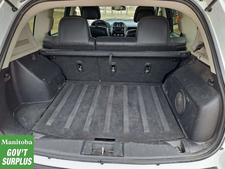 2014-jeep-compass-image-21
