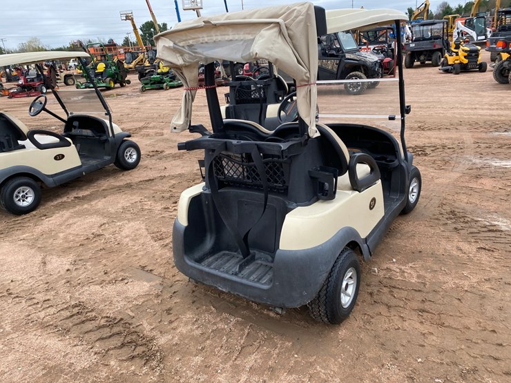 #1582-•-club-car-electric-golf-cart-with-charger-image-7