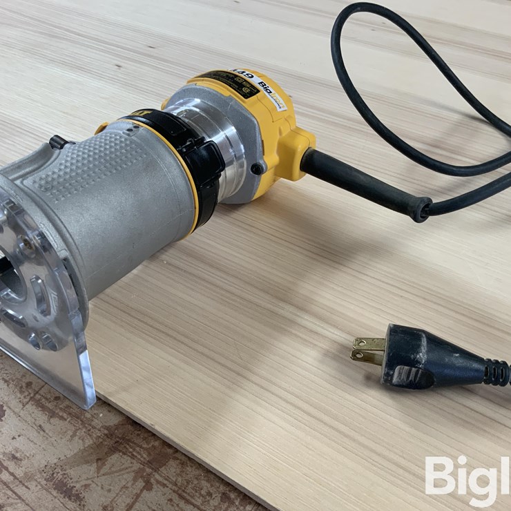 DeWalt DWP611 Compact Router