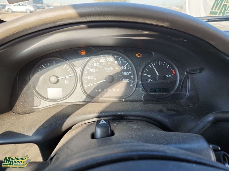 2001-chevrolet-venture-ls-image-10