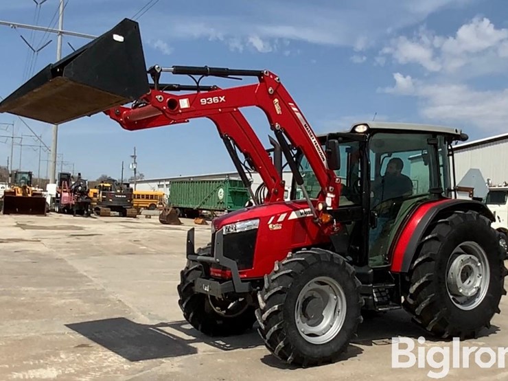 2017-massey-ferguson-4710-image-9
