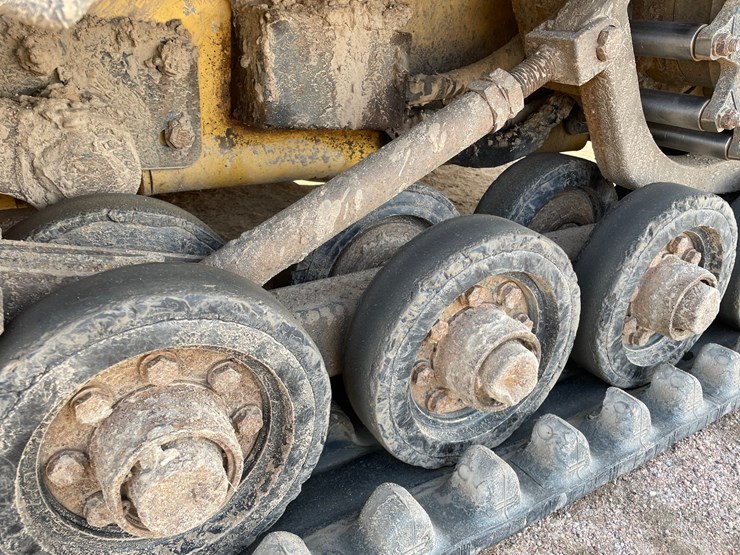 caterpillar-247b3-image-22